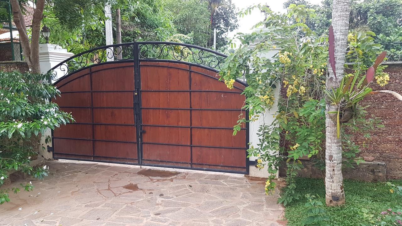 Siriniwasa Luxury Villa With Private Pool Induruwa Exterior photo